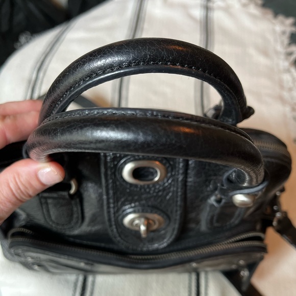 Hype Satchel in black - Picture 3 of 12